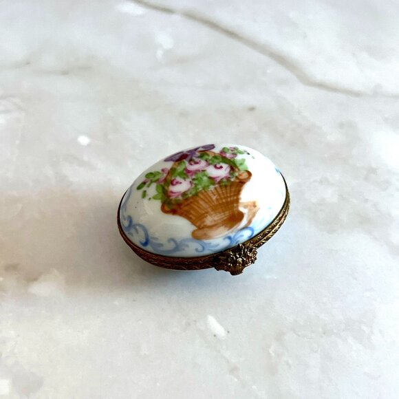 Hand-Painted Limoges Porcelain Box: French Floral Basket Trinket, Artist Signed - Picture 1 of 8